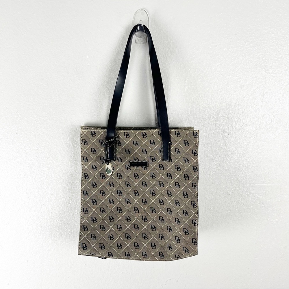 DOONEY & BOURKE North South Double Straps Interior Pockets Shoulder Bag Tote